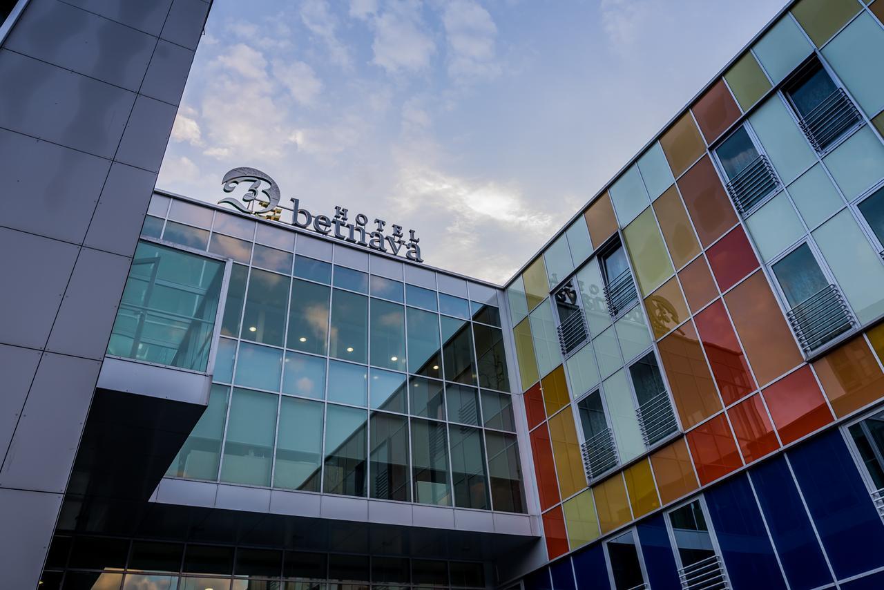 Betnava Hotel Марибор Экстерьер фото