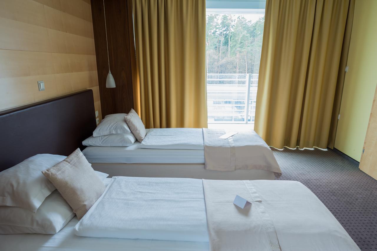 Betnava Hotel Марибор Экстерьер фото