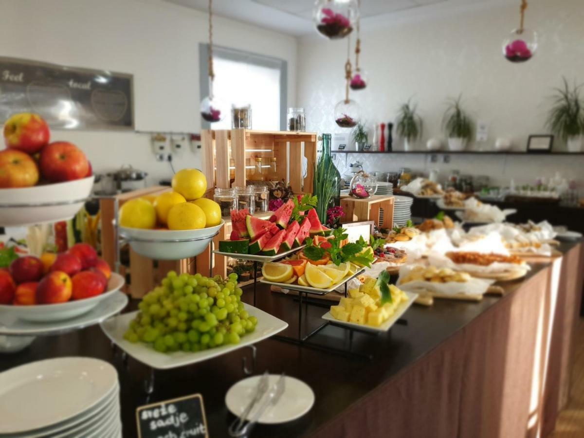 Betnava Hotel Марибор Экстерьер фото