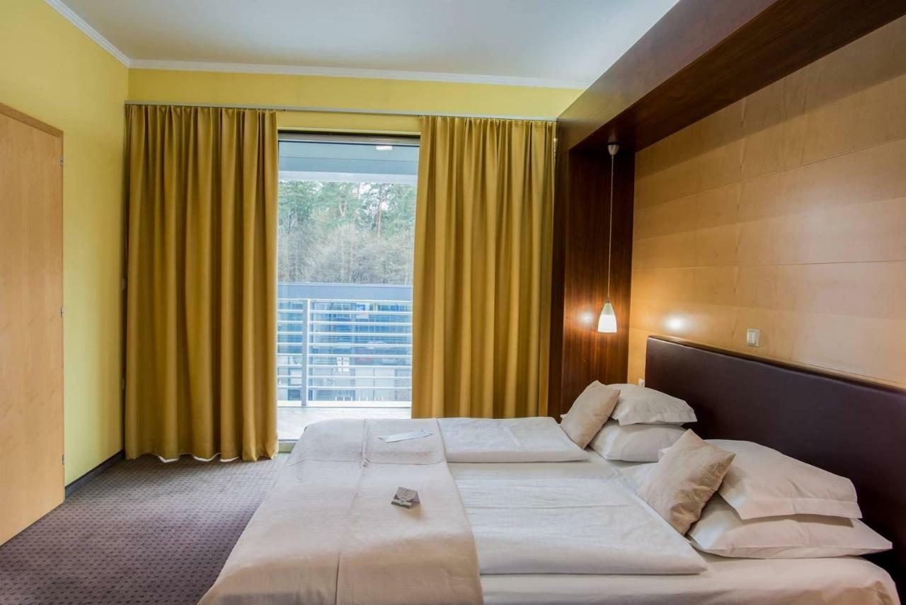 Betnava Hotel Марибор Экстерьер фото